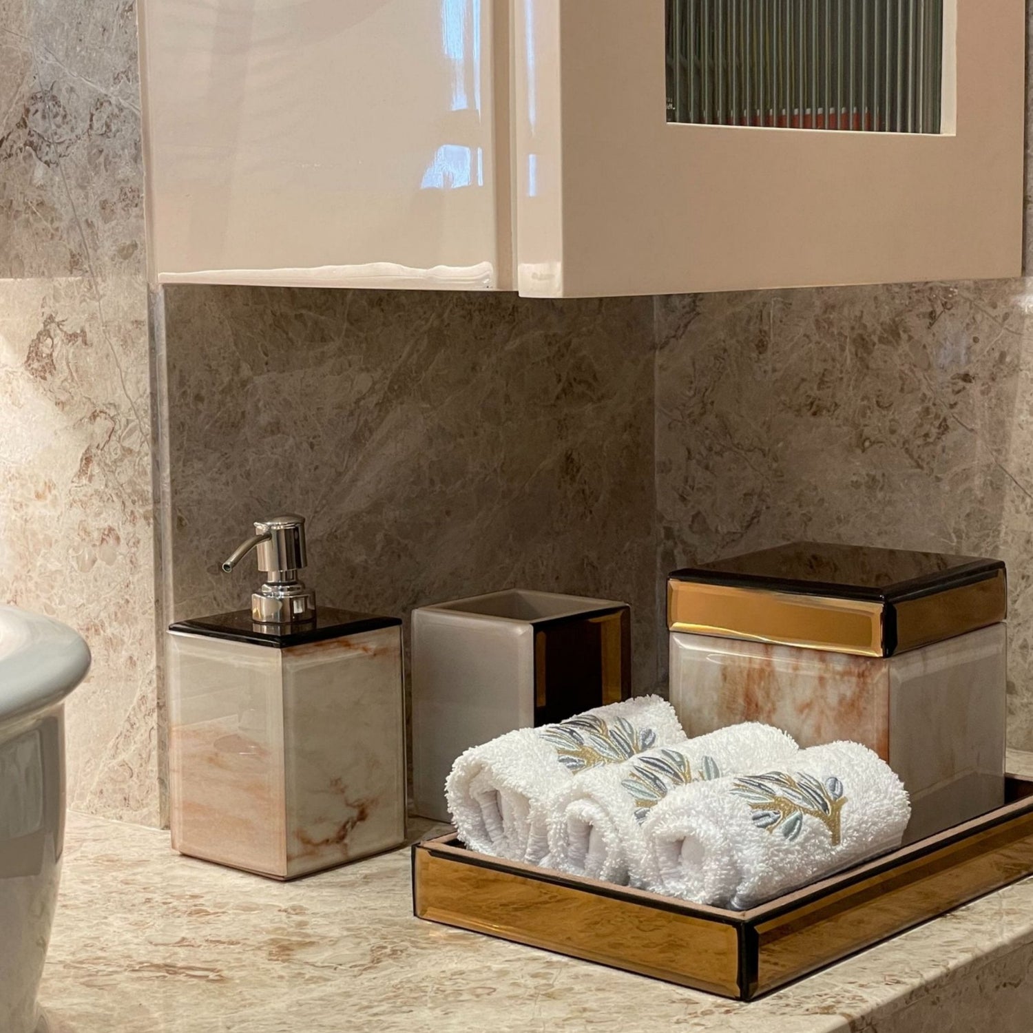Bath & Accessories - E.V.A. Home Décor