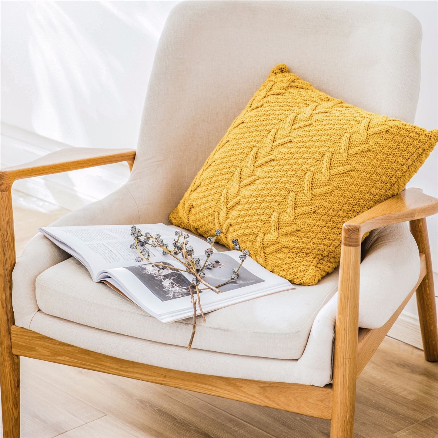 Thick wool knitted pillowcase Yellow