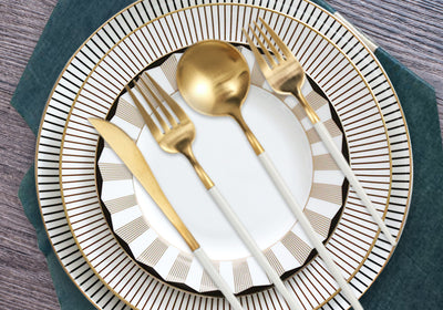 Emilia Dinnerware Collection Set Christmas Plates
