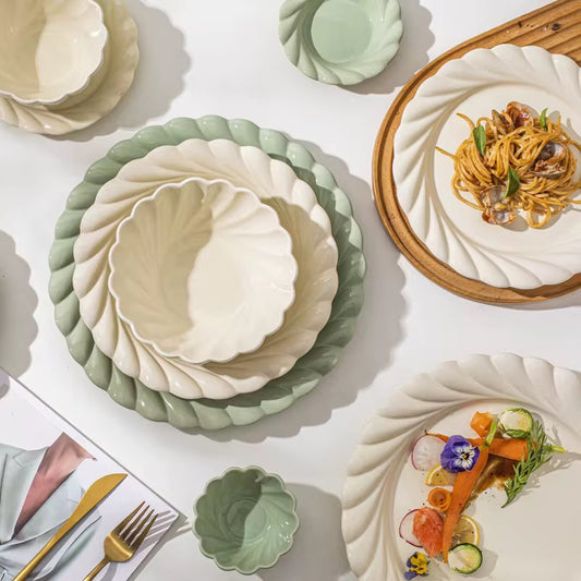 Lottie Cream Dinnerware Collection